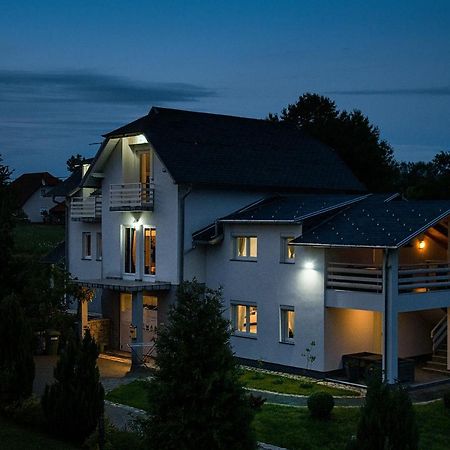 Studio Apartments Kaya Čatrnja Buitenkant foto