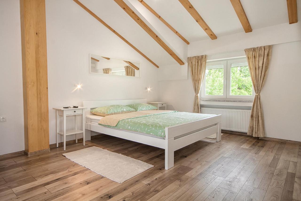 Studio Apartments Kaya Čatrnja Buitenkant foto