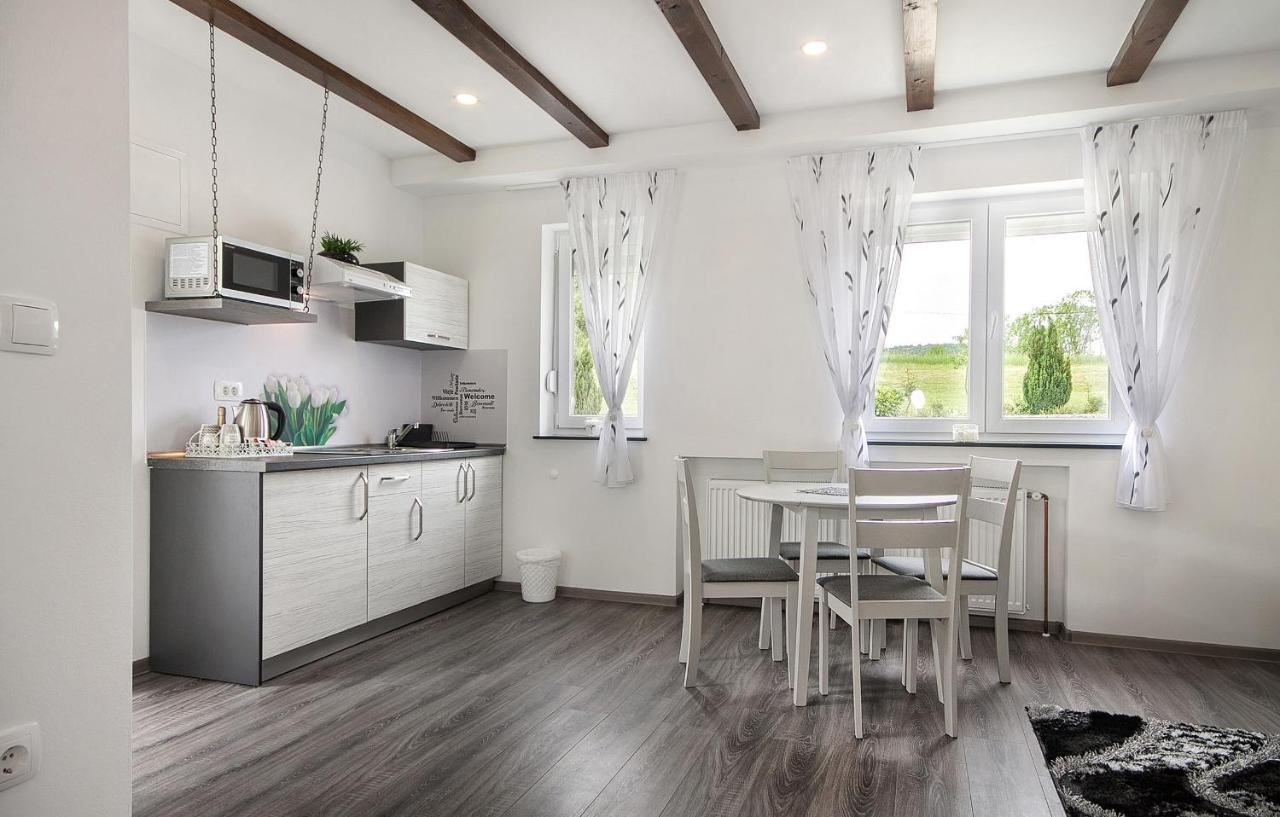 Studio Apartments Kaya Čatrnja Buitenkant foto